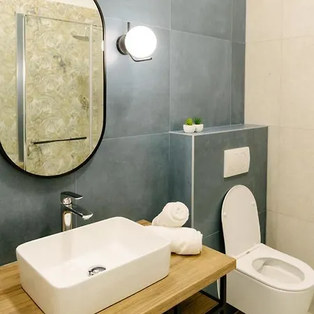 For 2 Διαμέρισμα Σπλιτ